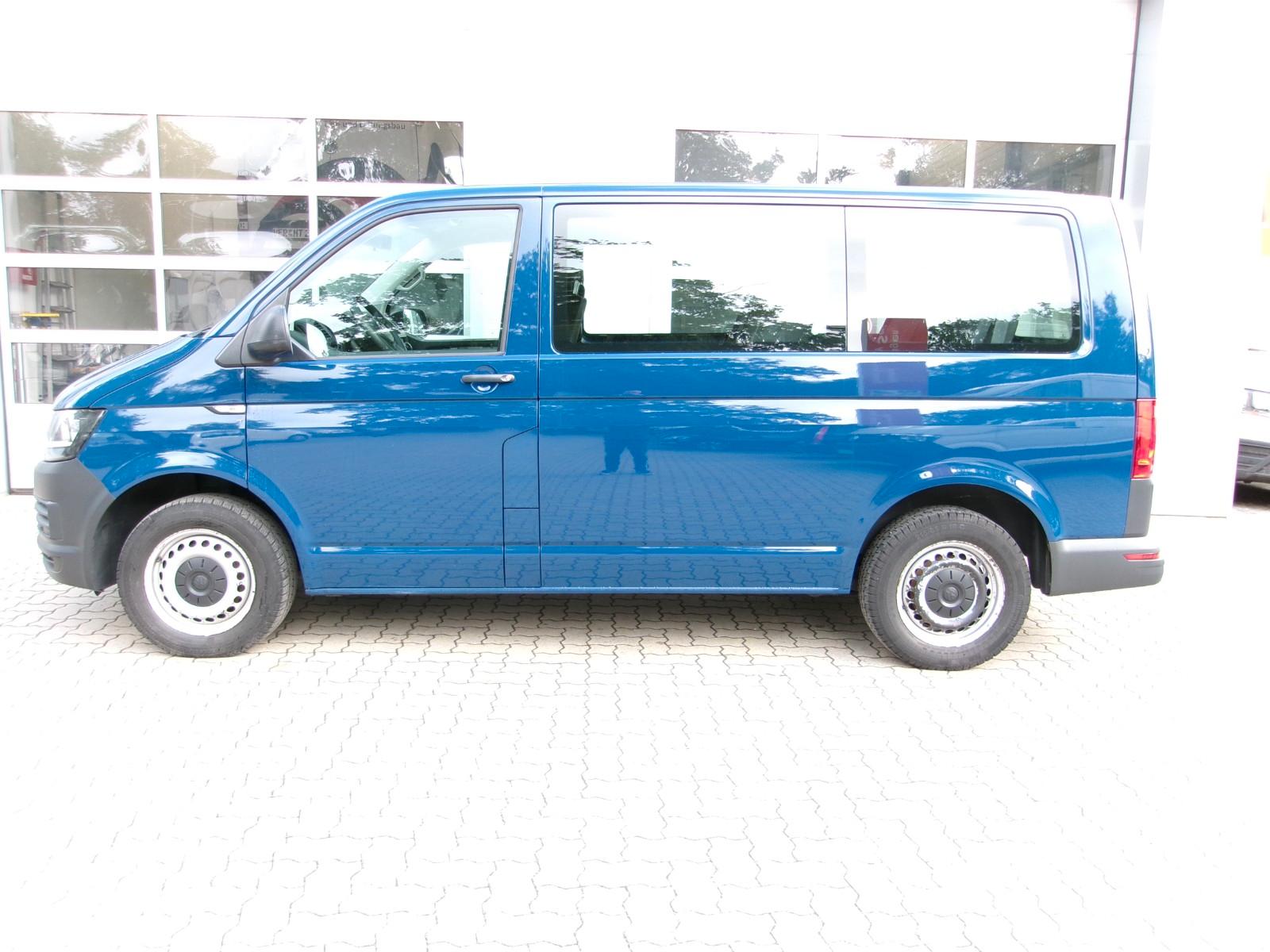 Volkswagen T6 Kombi FWD 9-Sitzer+AHK+Zuheizer+PDC hi.