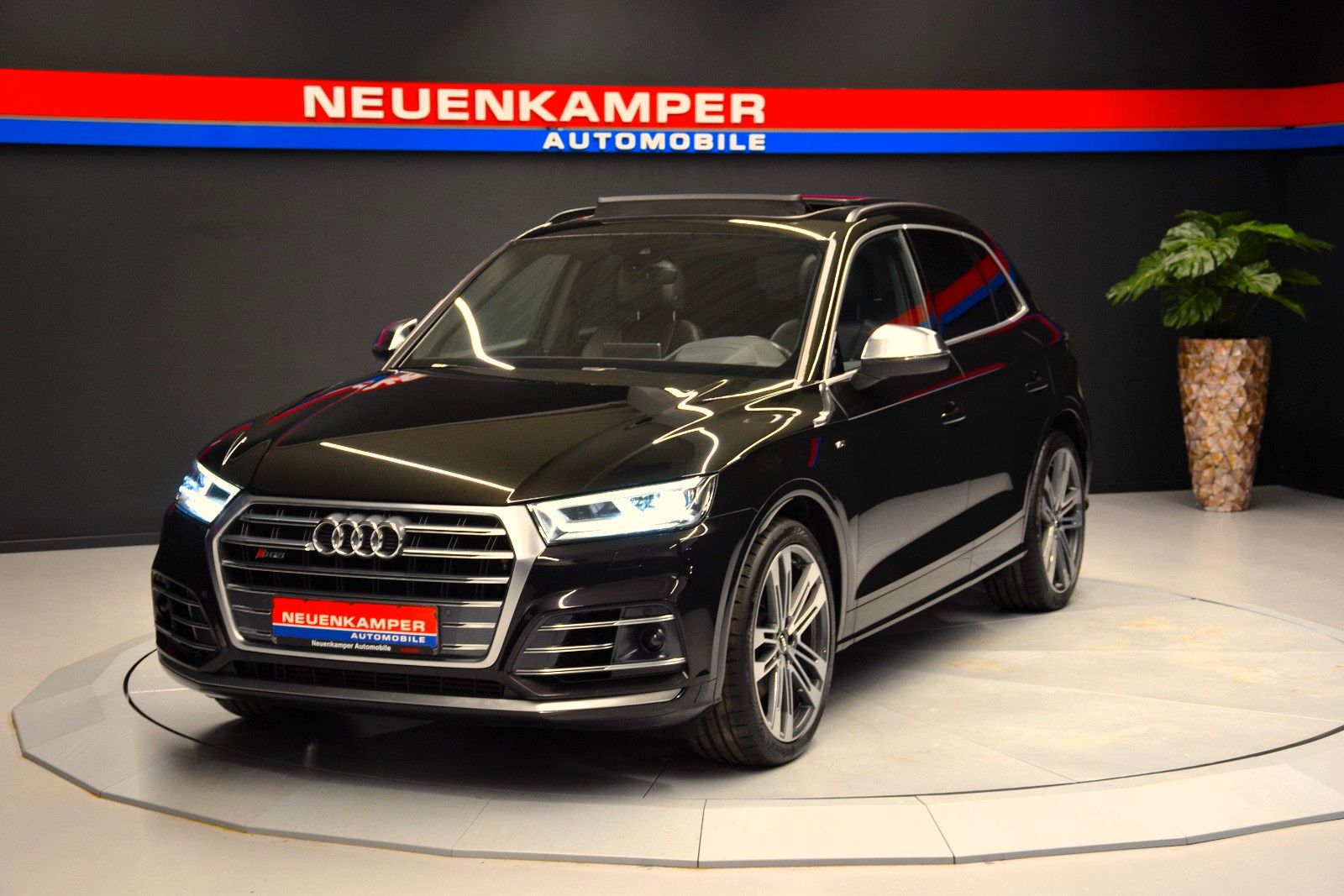 Fahrzeugabbildung Audi SQ5 3.0 TFSI quattro Pano Luft HuD ACC Virtual