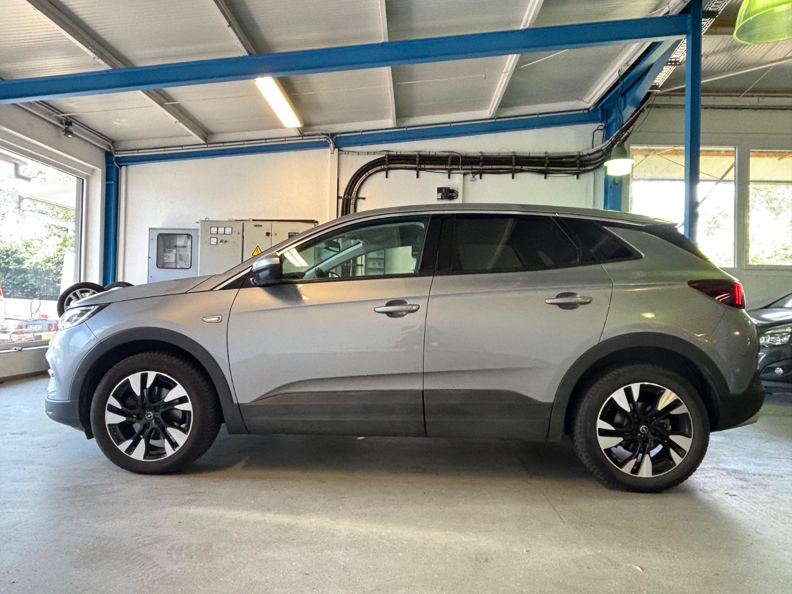 Opel Grandland (X) mit Navi