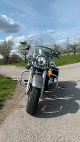 Harley-Davidson Road King FLHRC - HARLEY-DAVIDSON FLHR ROAD KING