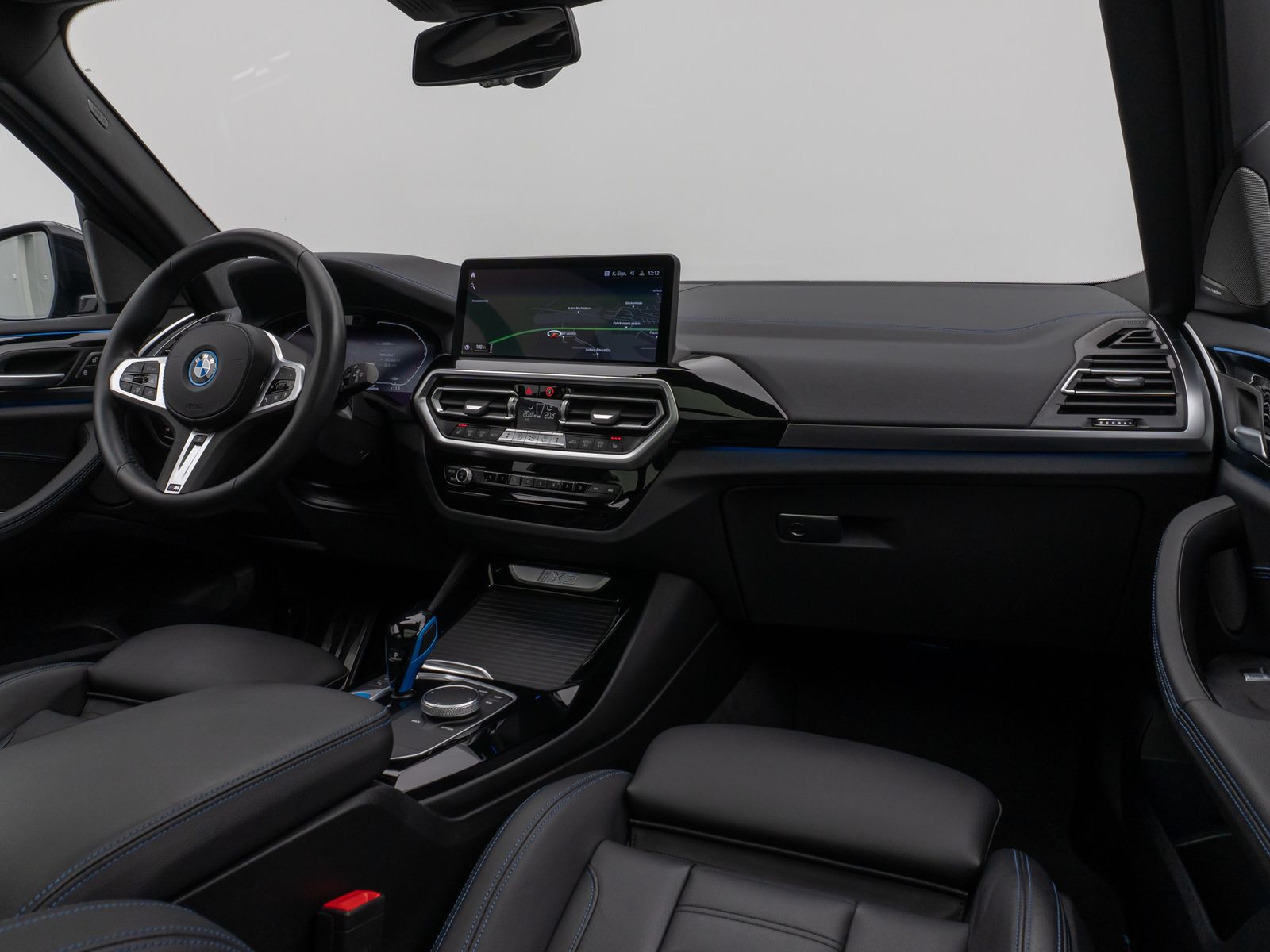 Fahrzeugabbildung BMW iX3 Impressive M Sport Panorama 360°HUD DAB H/K