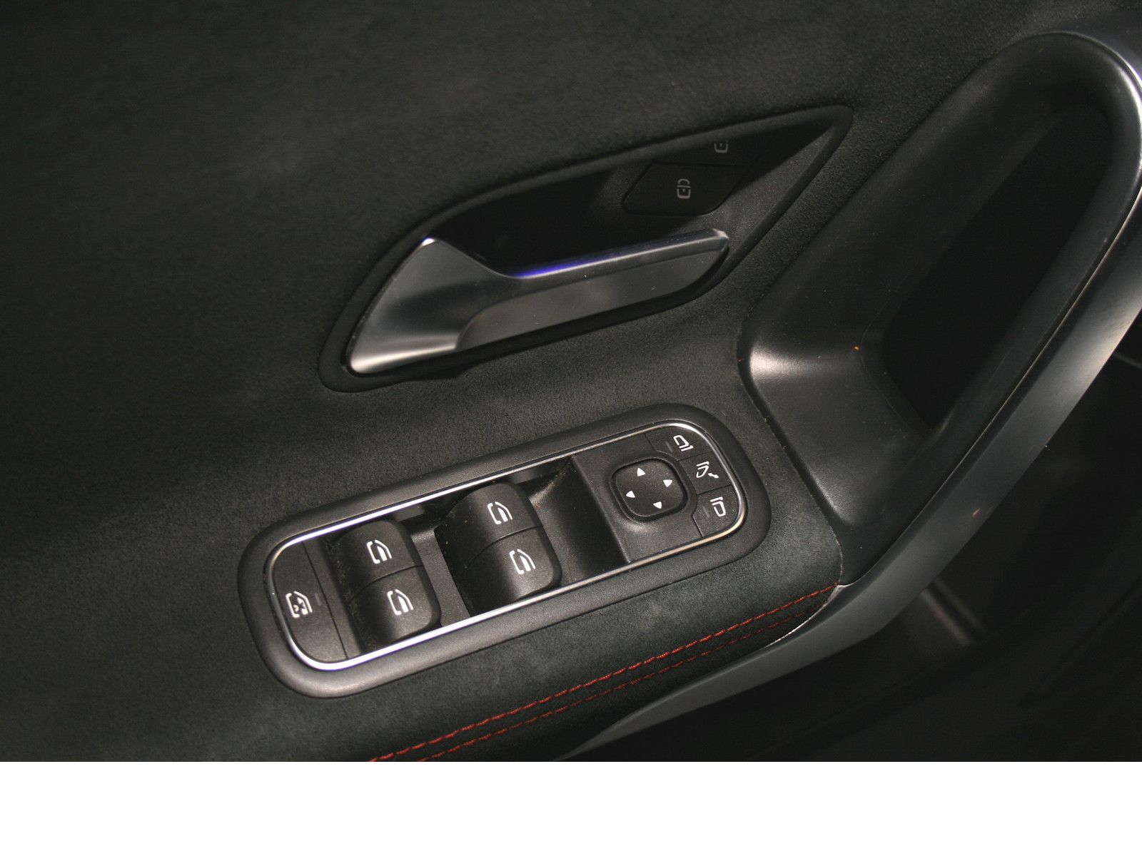 Fahrzeugabbildung Mercedes-Benz CLA 200 Shooting Brake AMG Advanced Plus *Night*