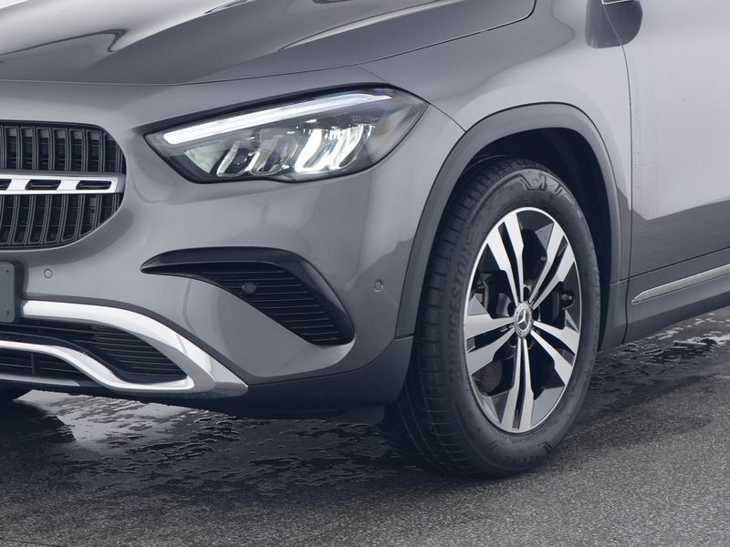 Fahrzeugabbildung Mercedes-Benz GLA 220 d 4M*AHK*Distronic*Totwinkel*360*Easy-Pa