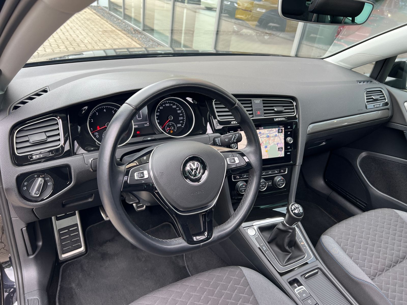Fahrzeugabbildung Volkswagen Golf VII Variant Join 1.5 TSI ACT BlueMotion *Pa