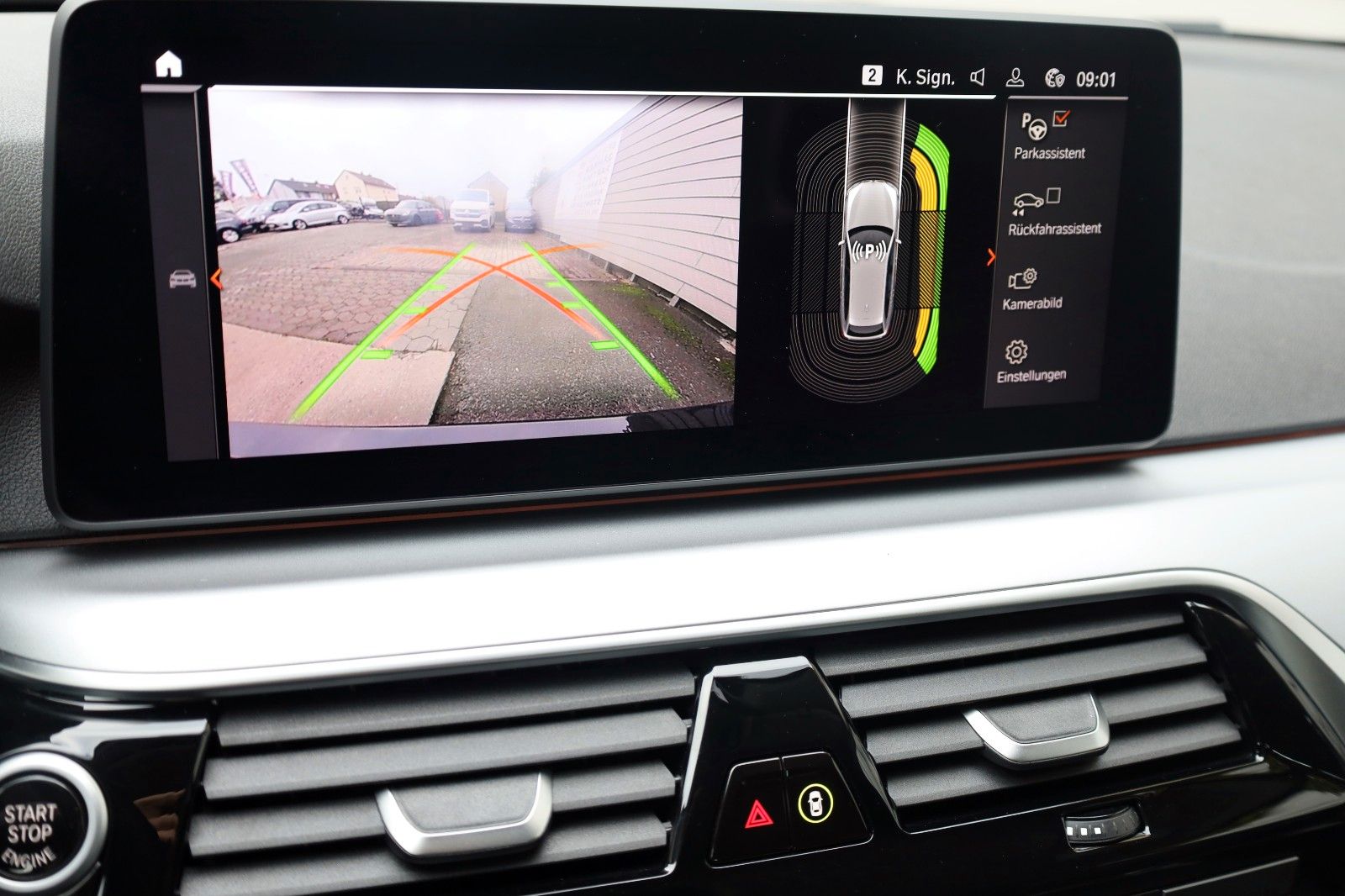 Fahrzeugabbildung BMW 520 d xDrive,Leder,Navi,LED,SH,Kamera,DAB,AHK