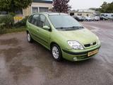 Renault Scenic RT 1.6 16V - Renault Scenic: Grün