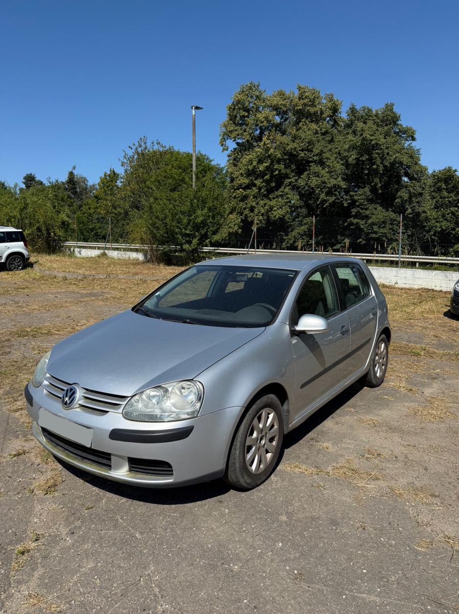 Volkswagen Golf 1.6 FSI Comfortline