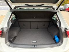 Fahrzeugabbildung Volkswagen Tiguan Highline 2.0 TDI 4MOTION PANO*360°*NAVI!!