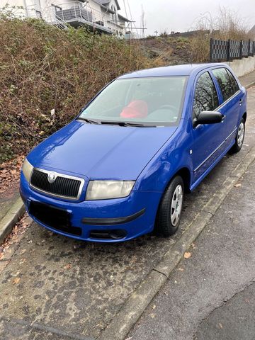 Skoda Fabia Classic 1,2 blau