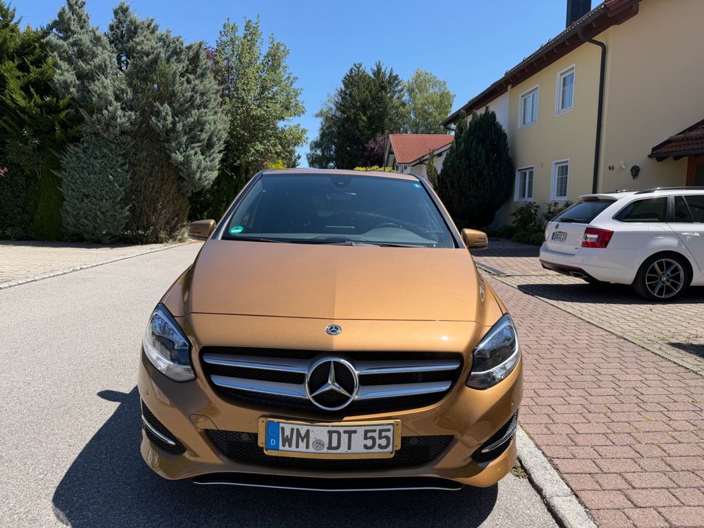 Image of Mercedes-Benz B 180