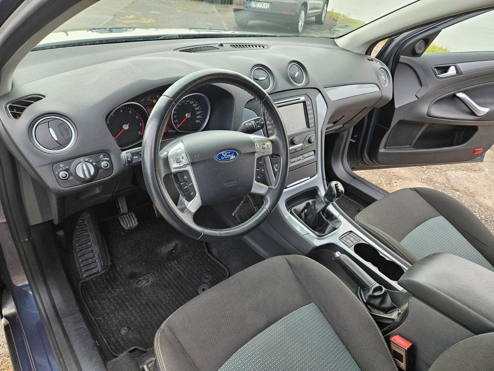Ford Mondeo 2013 — photo 13