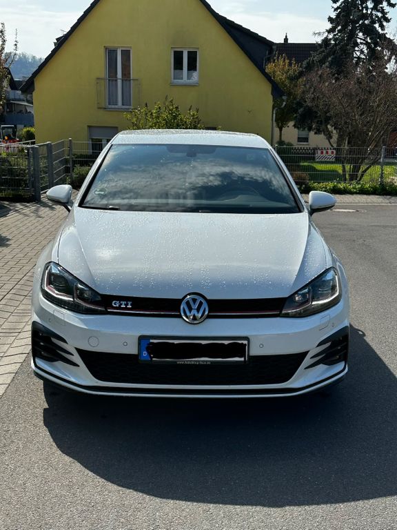 Image of Volkswagen Golf