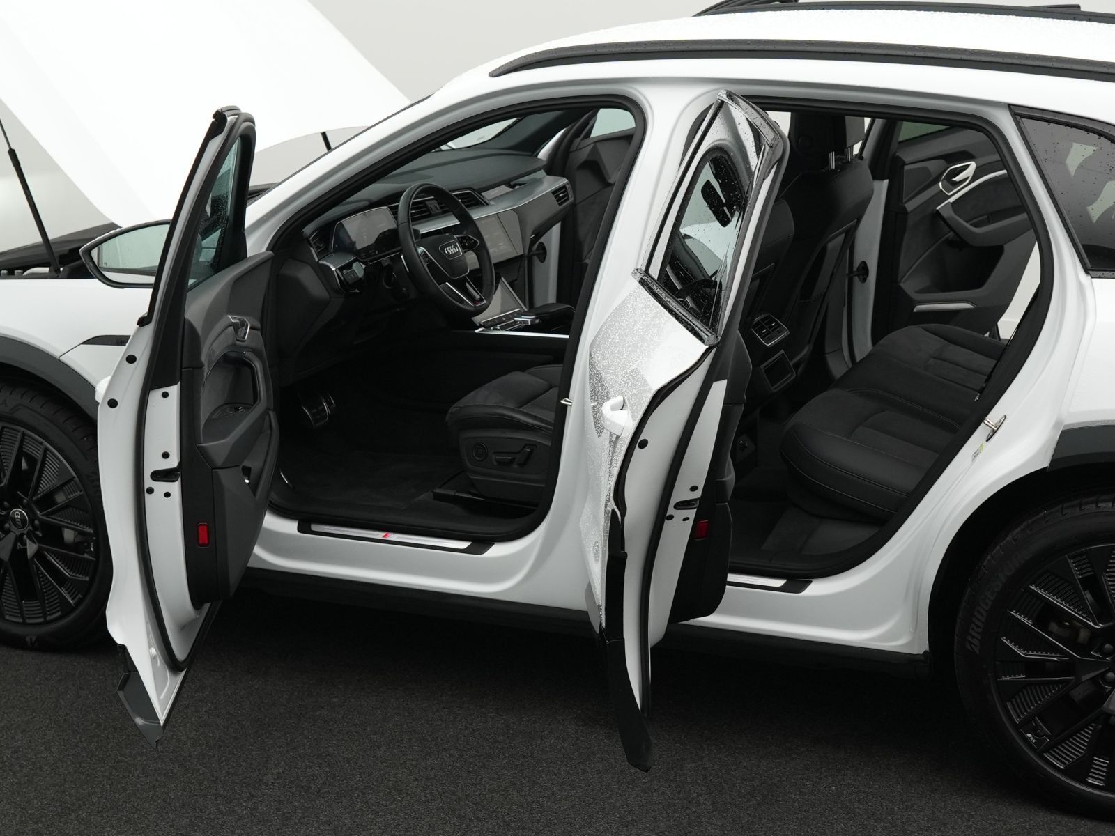 Audi Q8 e-tron - Bild 32