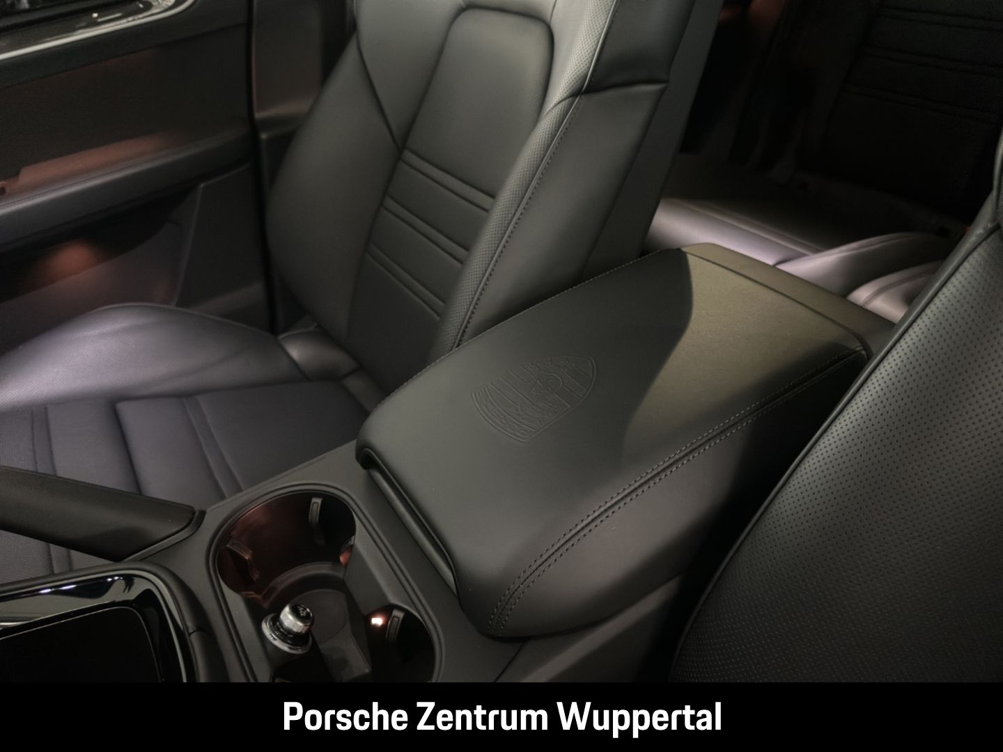Porsche Cayenne Turbo E-Hybrid Coupe SurroundView HUD PC foto 19