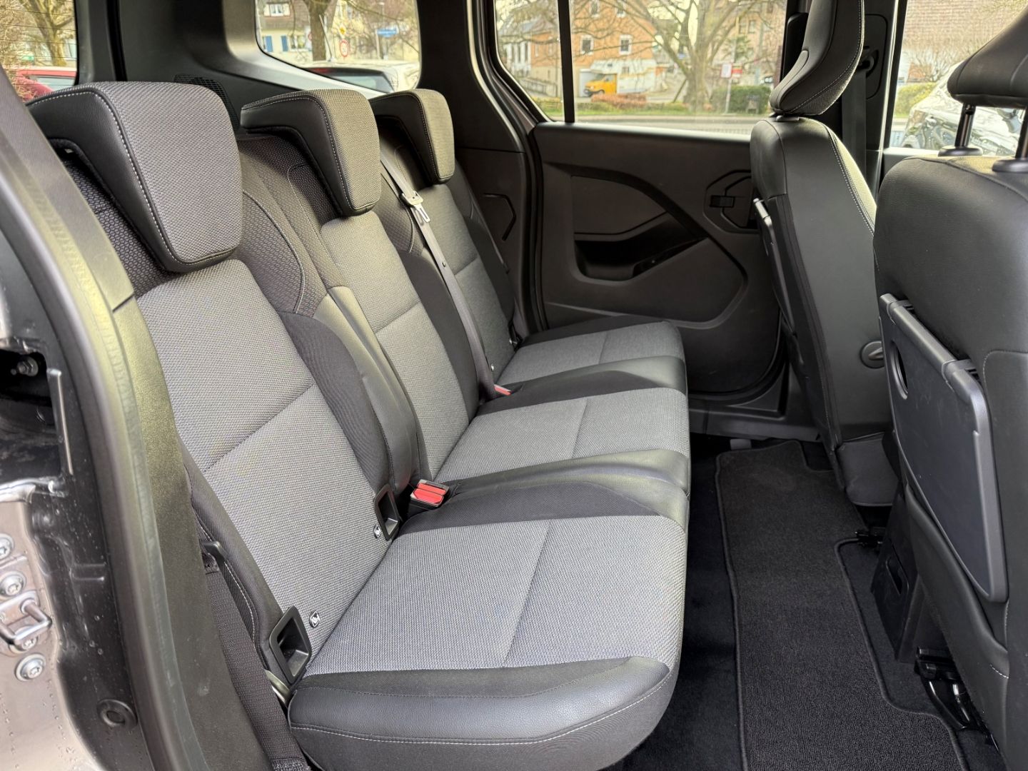 Fahrzeugabbildung Renault Kangoo III Techno Navi LED ACC Apple CarPlay And