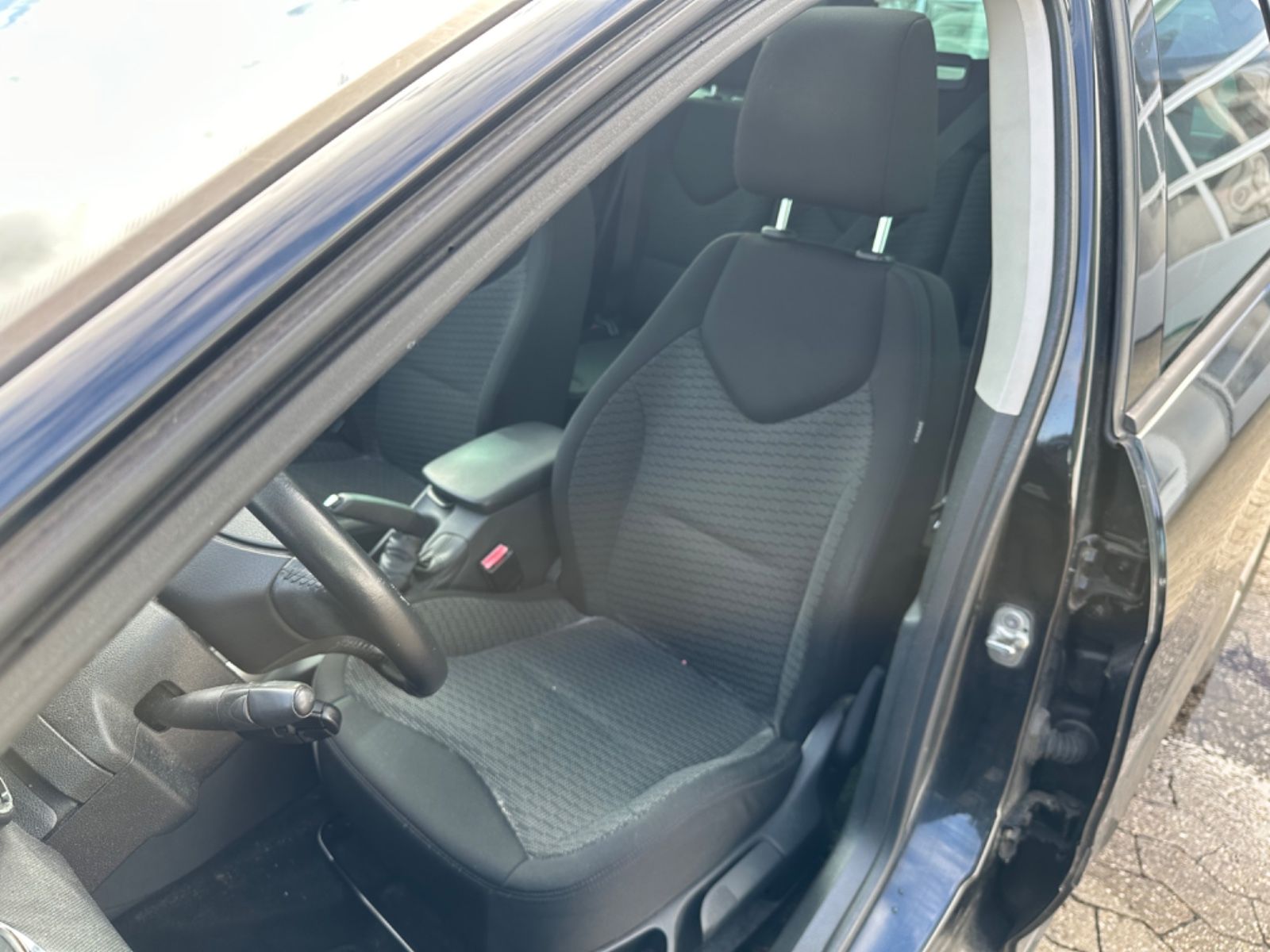 Fahrzeugabbildung Peugeot 308 SW Premium*PANO*Klima*Radio*Export*