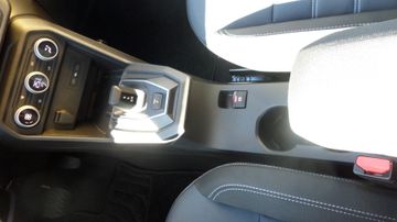 Dacia Jogger Journey 1.8 E-TECH Hybrid 155 PS Navi Len