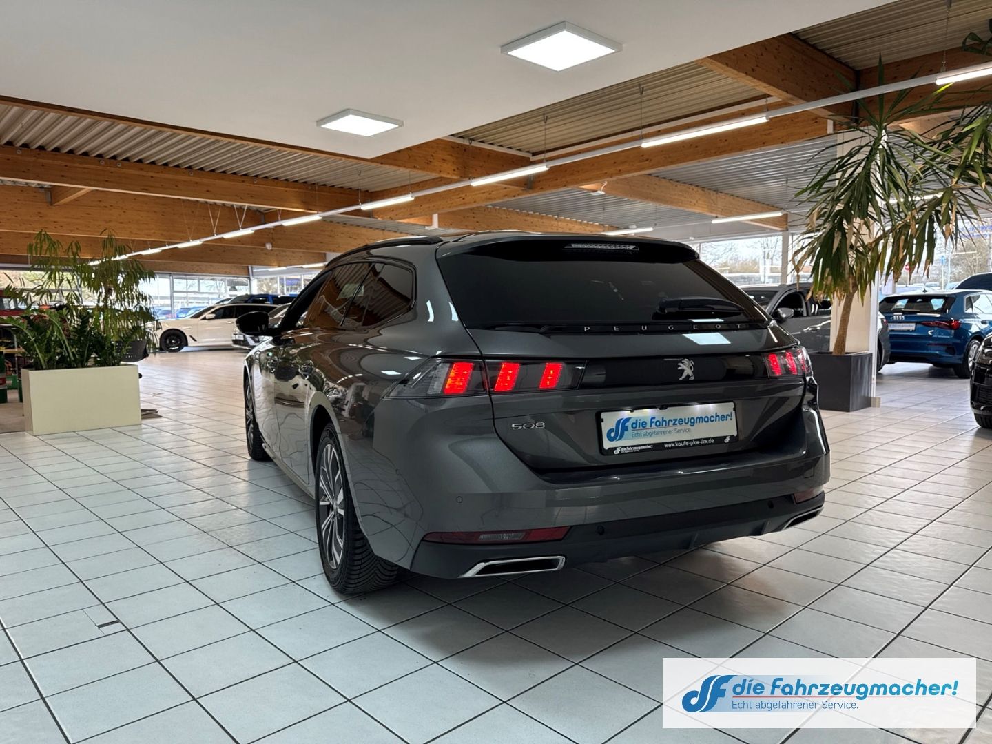 Fahrzeugabbildung Peugeot 508 SW Allure Pack 1.5 BlueHDi Navi ACC Apple Ca