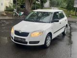 Skoda Fabia 1.2l 44 kW Style Edition Style Edition - Skoda Fabia mit Benzin-Antrieb: Weiß, Limousine, Klimaanlage, 1.4