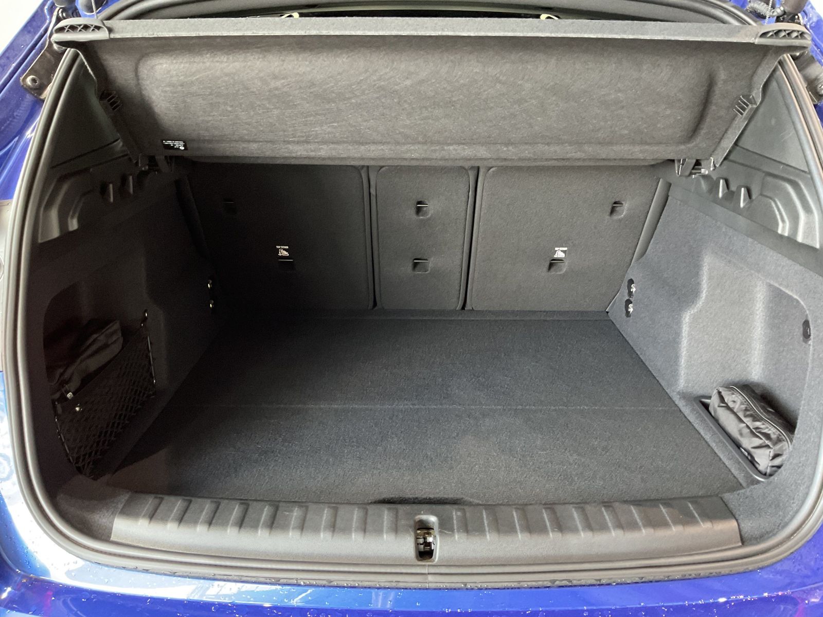 Fahrzeugabbildung BMW X1 sDrive20i | M-Sportpaket | Panorama-Glasdach