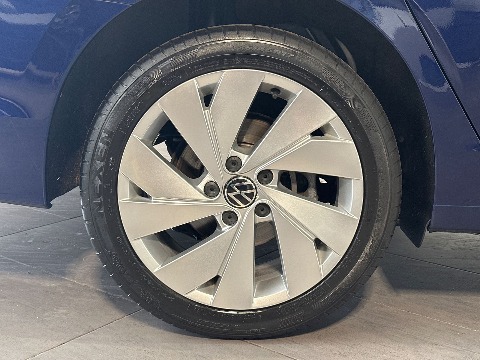 Fahrzeugabbildung Volkswagen Golf Variant 2.0 TDI DSG Style NAV+AHK+ACC+KAM