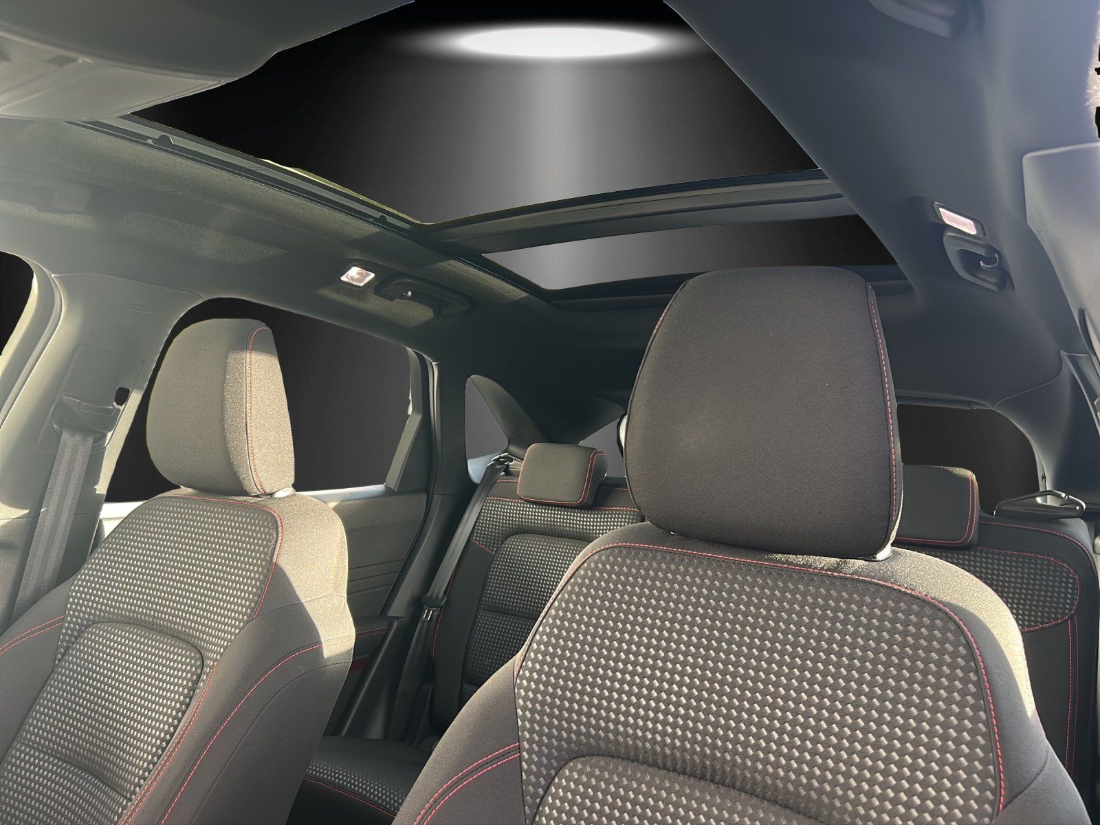 Fahrzeugabbildung Ford Kuga 2.5 ST-Line Aut./LED/KAMERA/ACC/PANO/HUD/