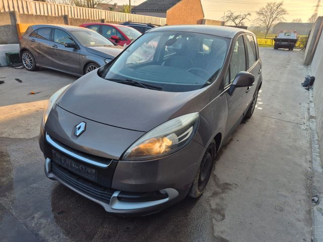 Renault Scenic III Expression dCi 90 CV