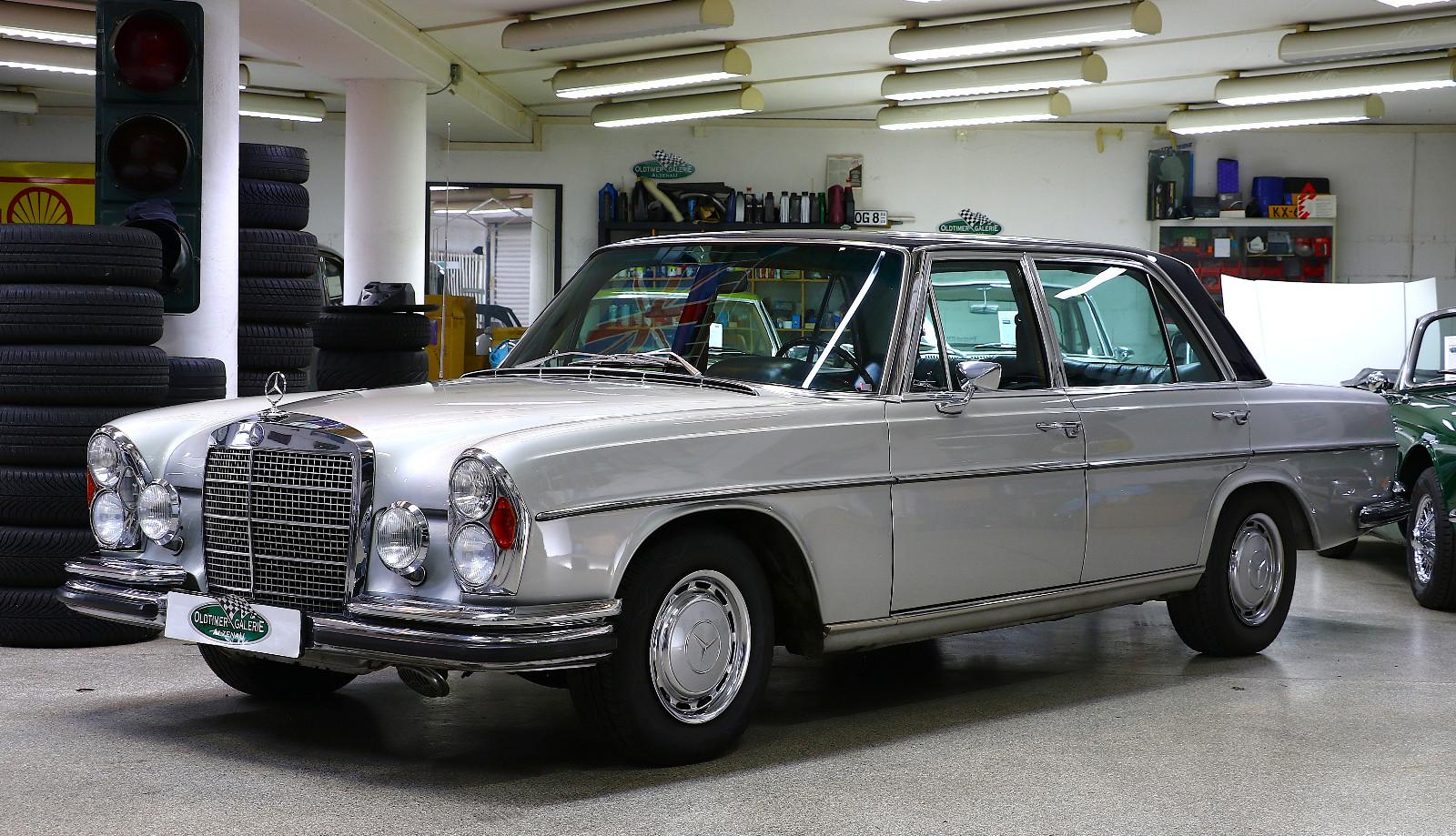 Mercedes-Benz 300 SEL 3,5