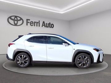 Lexus UX - 12