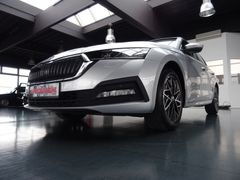 SKODA Octavia Combi AMBITION TDI DSG/Virtual/Navi/LED