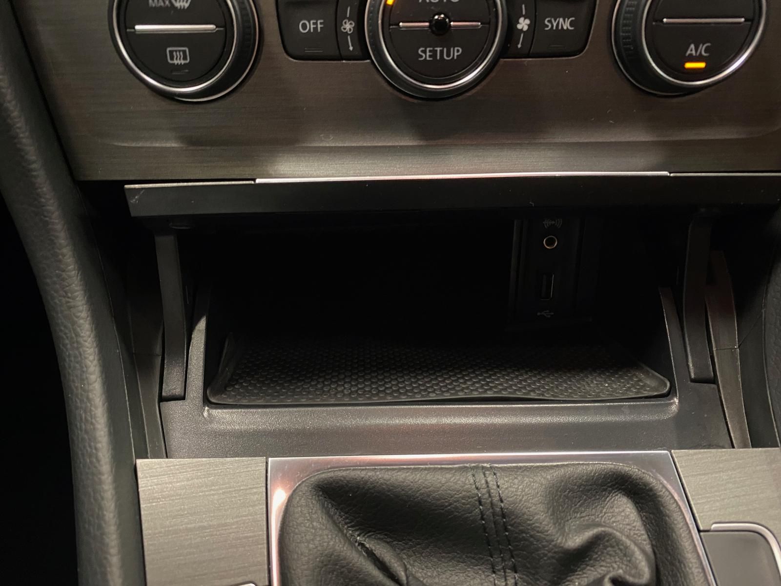 Fahrzeugabbildung Volkswagen Golf VII Comfortline+ALLWETTER+2-ZKLIMA+PDC+HEIZ