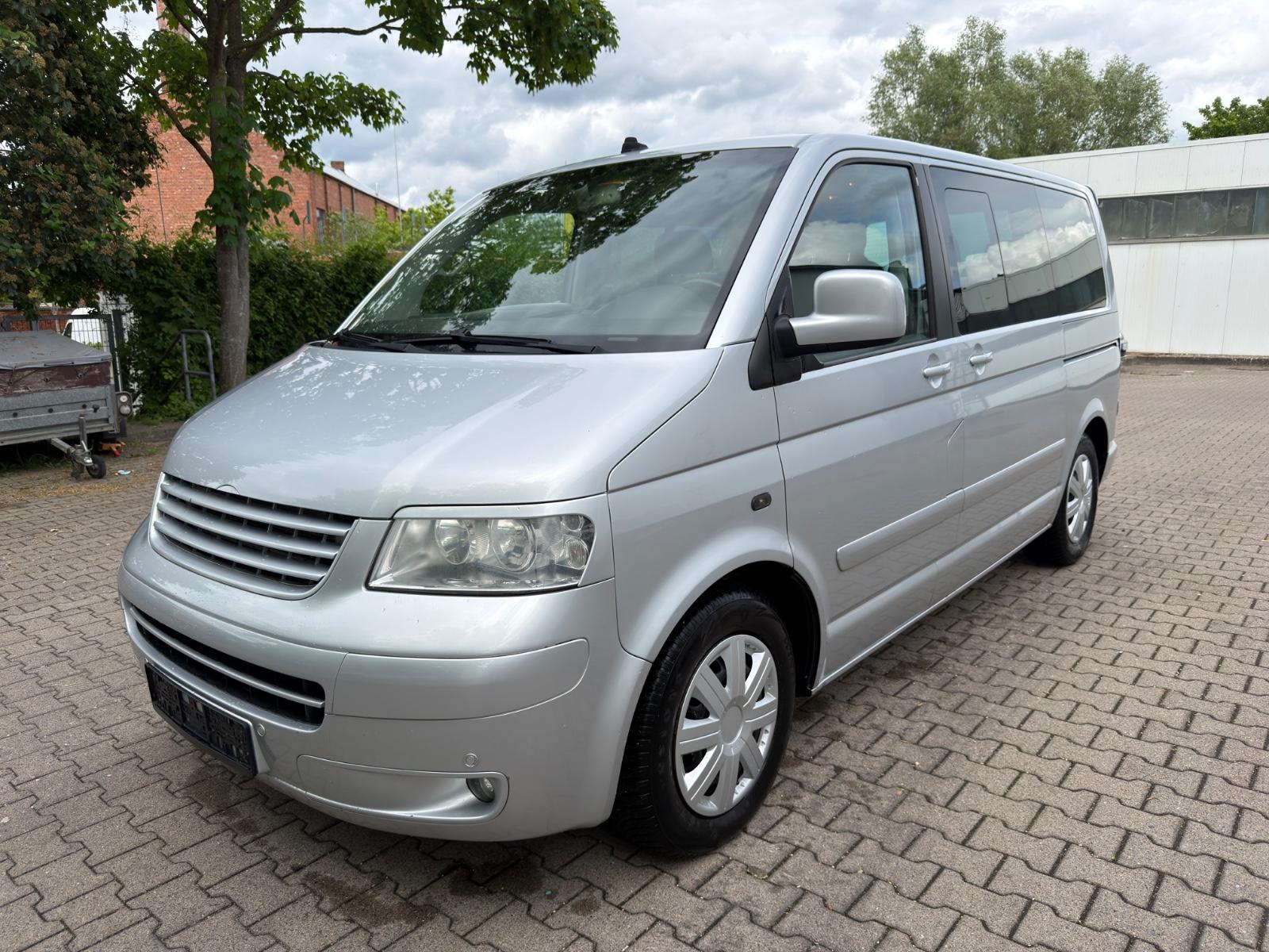 Volkswagen T5 2.5 TDI Multivan Navi SHZ 7 Sitzer TÜV NEU