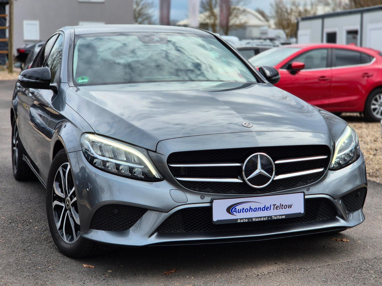 Mercedes-Benz C 300 Limousine *Night Paket *LED *Ambiente