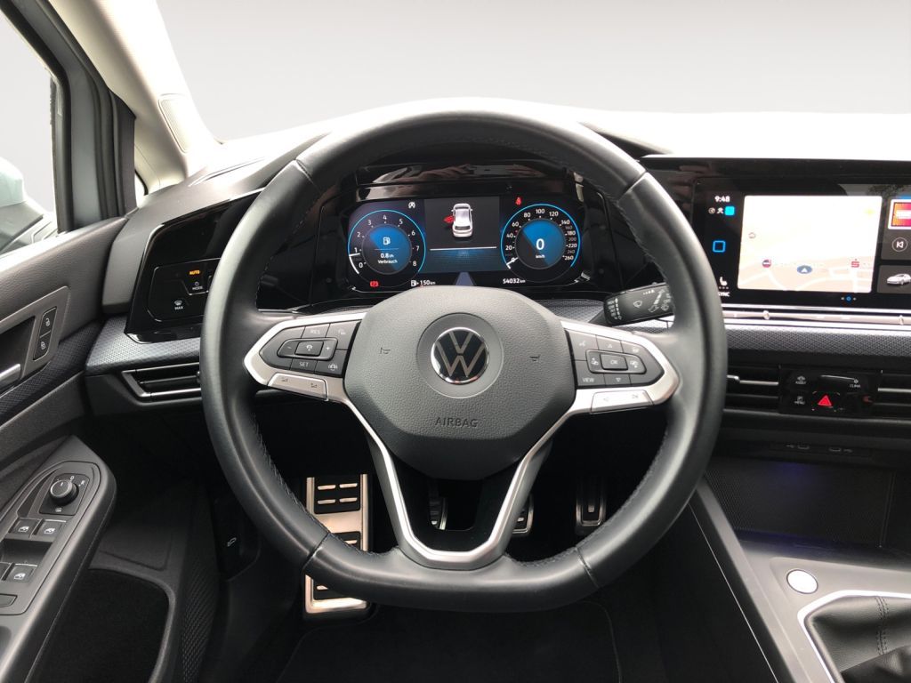 Fahrzeugabbildung Volkswagen Golf 1.5 TSI United Standheizung Top Zustand ACC