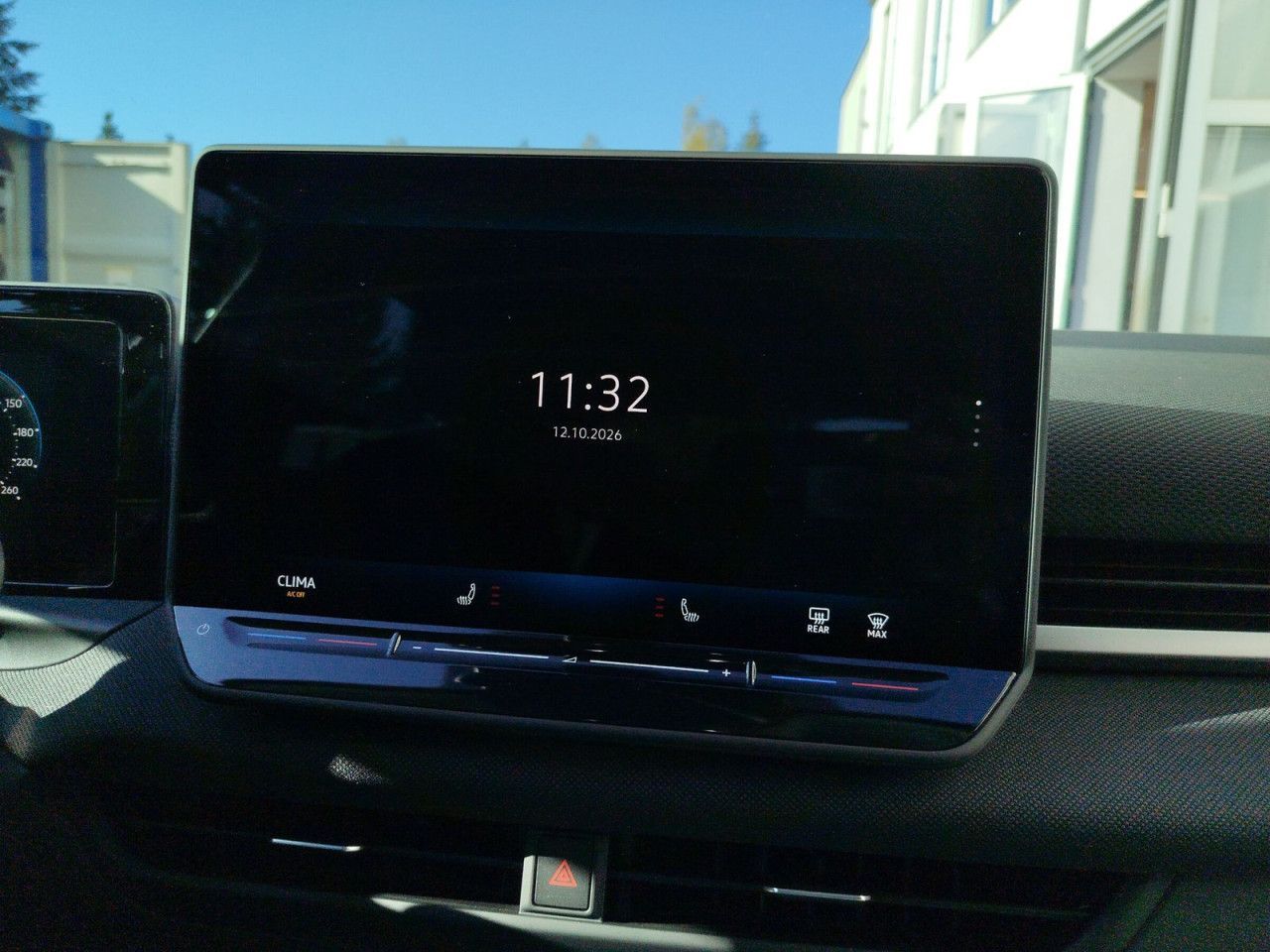 Fahrzeugabbildung Volkswagen T-Roc Life NF 1.5 B 110eTSID7F