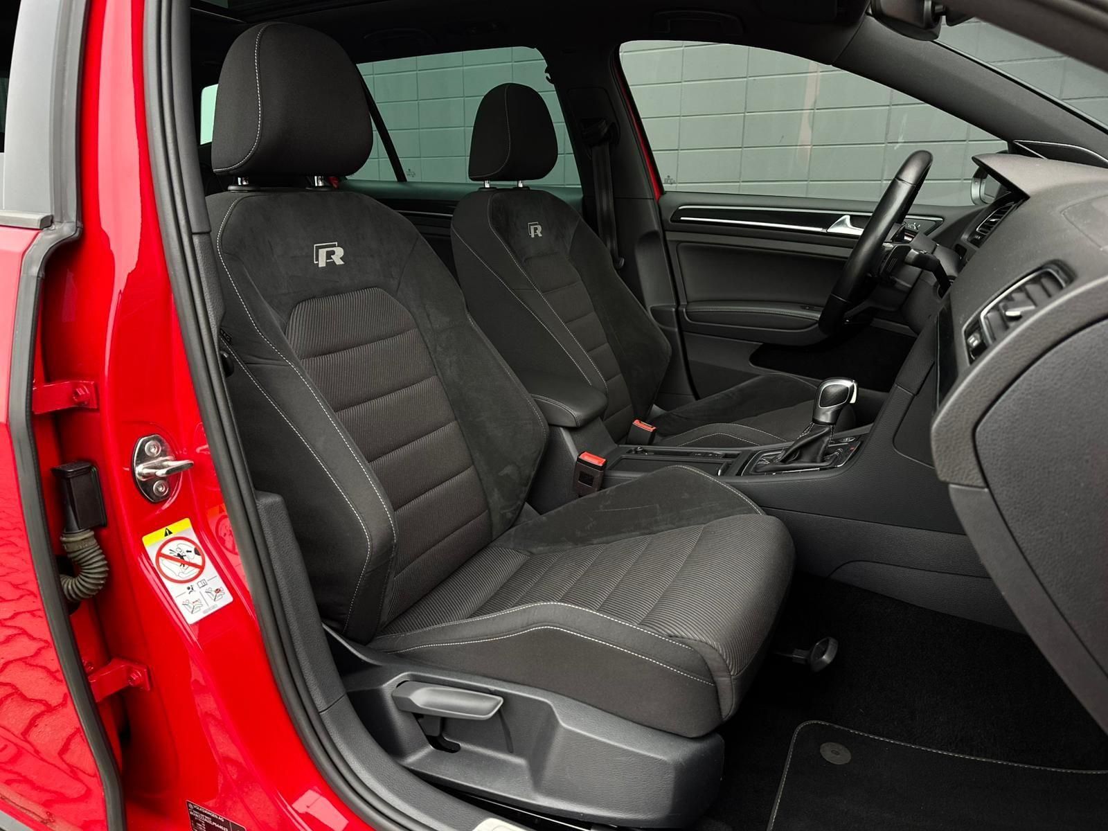 VW Golf R 2.0TSI VARIANT 4M* LED#SHZ#FH#PANO#KEYLES - Image 16