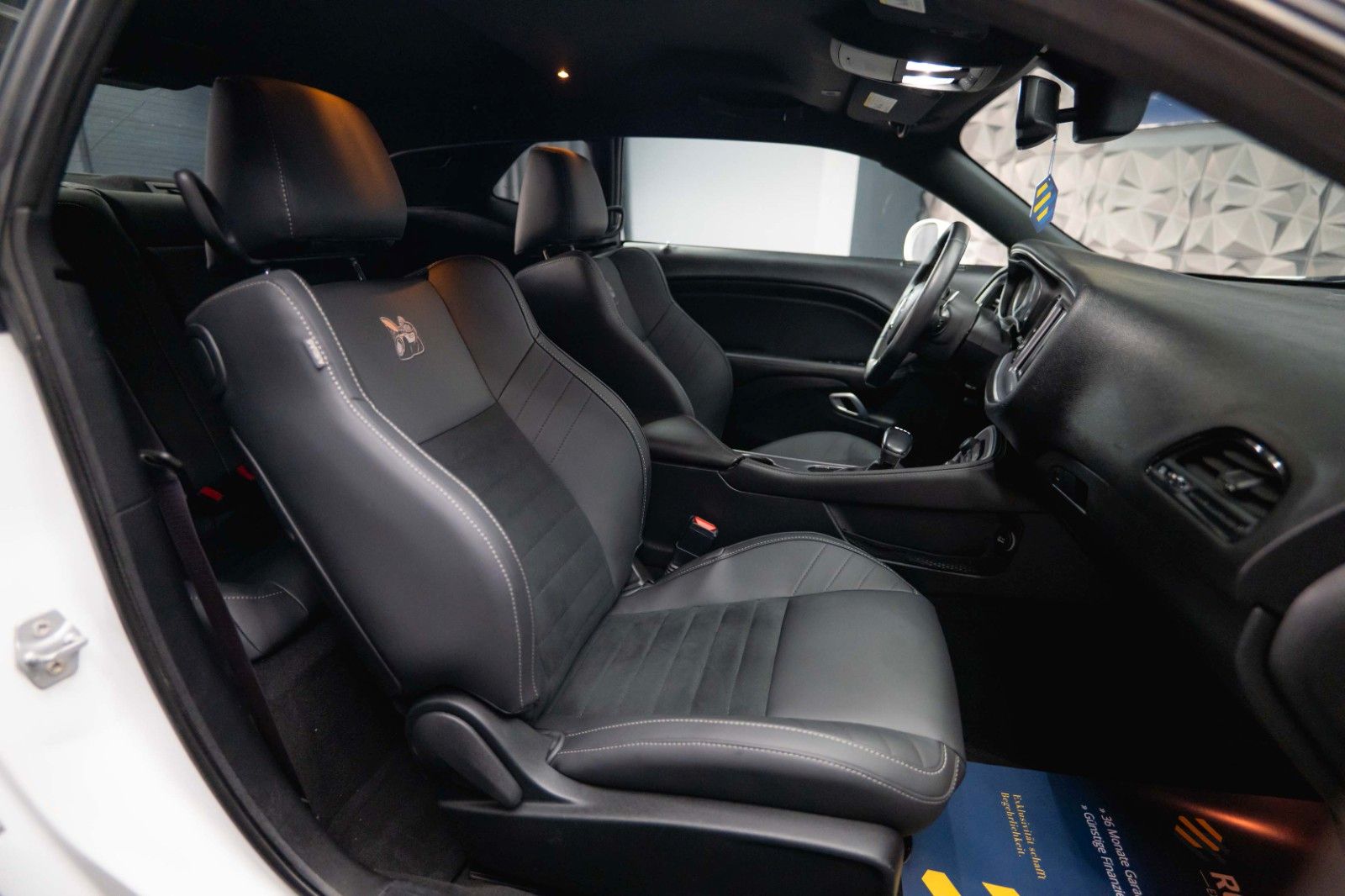 Fahrzeugabbildung Dodge Challenger 6.4 V8 SRT 392 R/T SCAT PACK LineLock