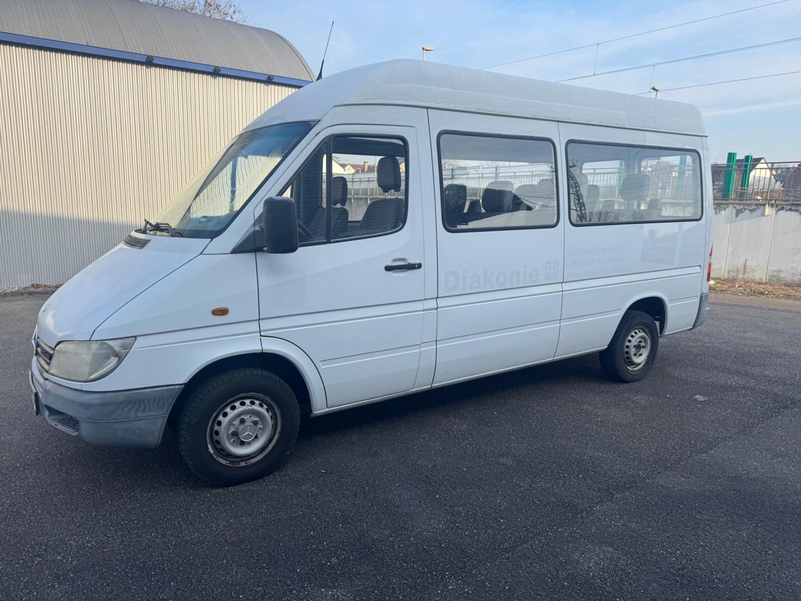 Mercedes-Benz Sprinter Kombi 208 CDI