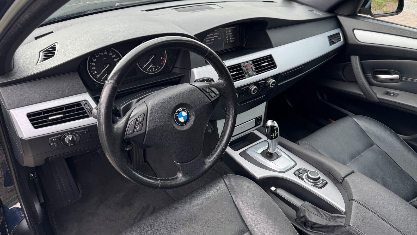 BMW 520 2010 — photo 7