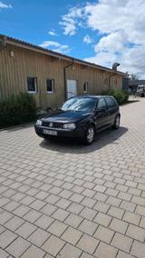 Volkswagen VW Golf IV - Volkswagen Golf aus 2001: Iv