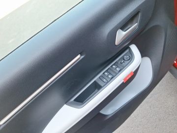 Citroën C3 Turbo100 MAX 1.2 HUD°Navi°LED°CarPlay°ACC°RFK