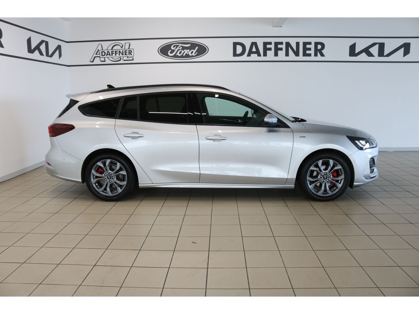 Fahrzeugabbildung Ford Focus ST-Line X VerkehrszeichenERK LED Tempomat