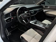 AUDI RS6 4.0 TFSI*EXCLUSIVE*PANO*MASSAGE*B&O*AHK*HEAD