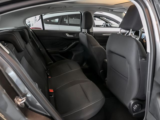 Ford Focus 1.0 Titanium X Intelligent Drive Assist