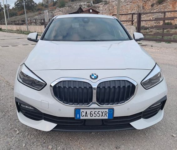 BMW Bmw 116 116d 5p. Sport (IVA ESPOSTA)