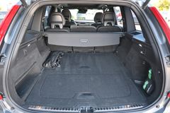 Fahrzeugabbildung Volvo XC 90 D5 AWD* R-Design*STDHZG*PANO*AHK*MIetkauf