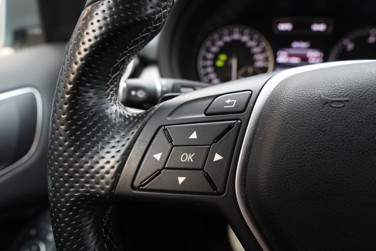 Fahrzeugabbildung Mercedes-Benz B 180 CDI *Navi*Shz*Automatik*