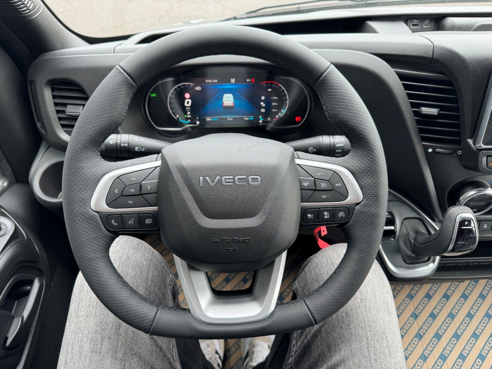 Fahrzeugabbildung Iveco Daily 35S18 HA8 *R3.520mm*Automatik*Kamera*ACC*