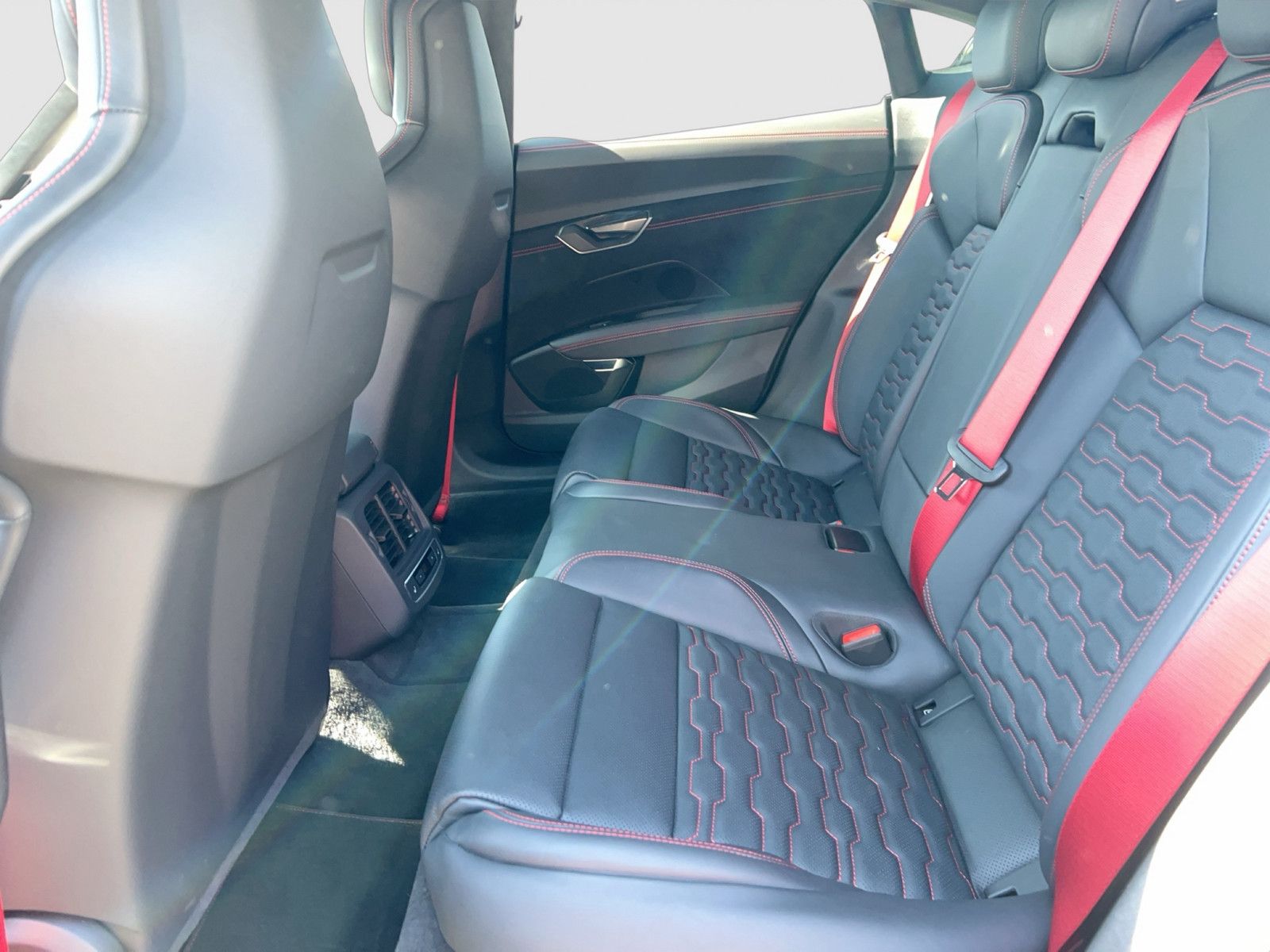 Audi RS e-tron GT - Bild 12