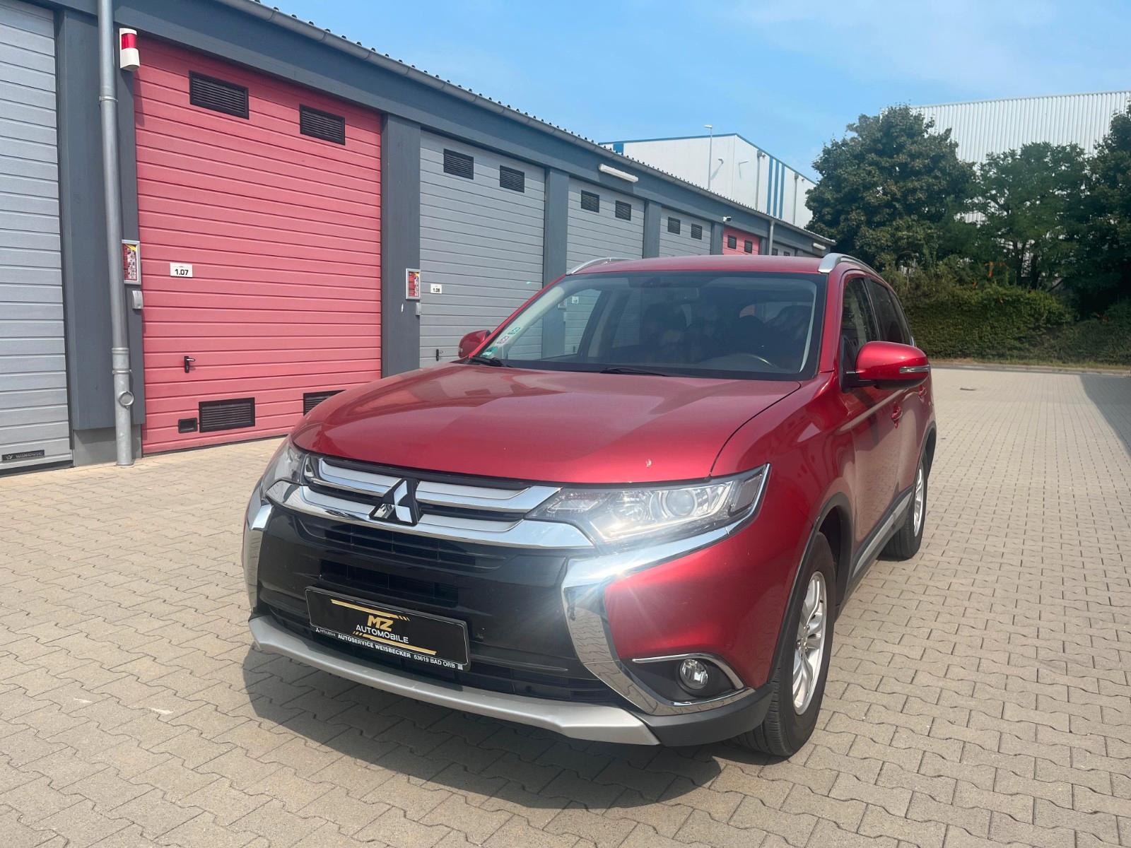 Mitsubishi Outlander SUV-Star 2WD 1Hand Kamera